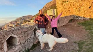 Fotr na tripu 11, Tirana