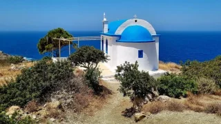 Nezapomenutelný řecký ostrov Karpathos: Dechberoucí místo, které vás naučí doopravdy zpomalit