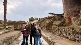 Fotr na tripu 11, Neapol