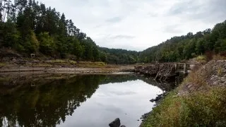 Orlická přehrada bez vody