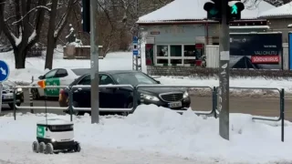 Fotr na tripu 9, Talinn roboti