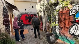 Fotr na tripu 11, Tirana