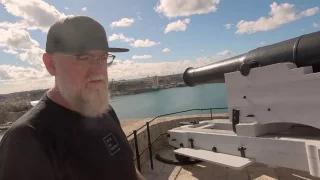 Valetta je plná děl. To největší na světě ale nestřílí, protože by místní neměli peníze na vojáky