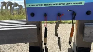 Fotr na tripu 10, dinosauři