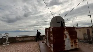 Fotr na tripu 11, Neapol II