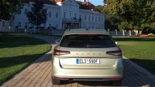Škoda Superb Combi iV