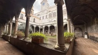 Fotr na tripu 11, Neapol II