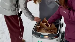 Fotr na tripu 9, Talinn roboti
