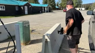 Fotr na tripu 10, tankování v Kanadě