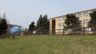 Fotr na tripu 11, Slovensko, sokolnická škola