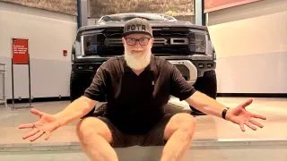 Fotr na tripu 12, Ford F-150 muzeum