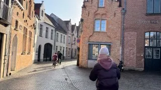 Fotr na tripu 11, Bruggy