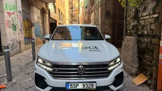 Fotr na tripu 11, Neapol