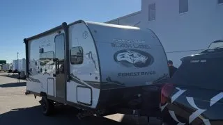 Fotr na tripu 10, kempování v Kanadě