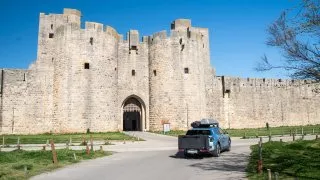 Ford trip, Camargue auto