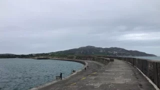 Dobrodružství v Británii pokračuje: Podél severního pobřeží až do Bangoru vlakem, stopem i pěšky