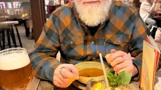 Fotr na tripu 11, Bruggy na talíři