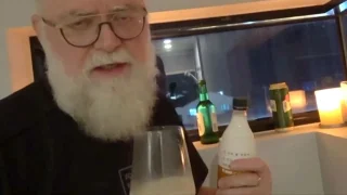 Makgeolli nebo somak? Fotr testuje netradiční alkoholy včetně piva míchaného s pálenkou