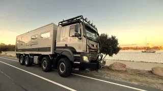 Tatra SLRV