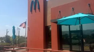 Fotr na tripu 12, McDonald