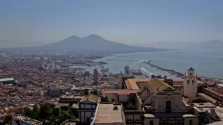 Zažít Neapol a přijet zas a znova