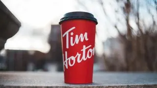 Tim Hortons: Kanada v kelímku s víčkem