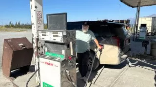 Fotr na tripu 10, tankování v Kanadě