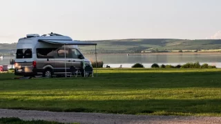 Problém zaručen: Osm věcí, kterými příznivci obytňáků jistě naštvou místní i ostatní lidi z obytňáků