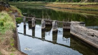 Orlická přehrada bez vody