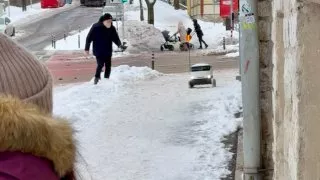 Fotr na tripu 9, Talinn roboti