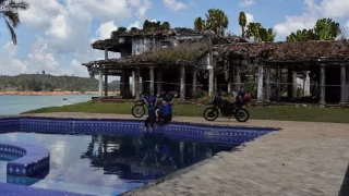 Po stopách Pabla Escobara: Koupání v bazénu kokainového krále aneb Narcos na vlastní kůži