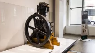 Stacionární motor