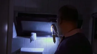 Pokoj jak z hororu, nebo raději noc na parkovišti. Na Fotra čekalo těžké rozhodování