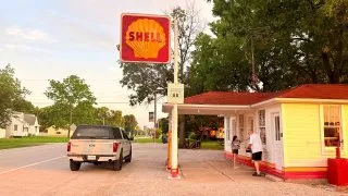 Fotr na tripu 12, Benzínky na Route 66