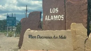 Fotr na tripu 12, Oppenheimer a Los Alamos