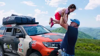 To nečekáte! Uprostřed Zakarpatské Ukrajiny je každý druhý vůz mimo silnici český off-road