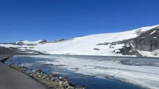 Galdhøpiggen Sommerskisenter