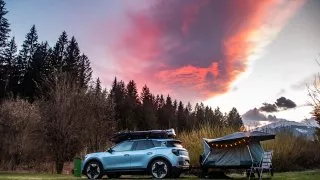 6000 km s elektromobilem: Viděli jsme Tokio, sochu Svobody, Grand Caynon nebo kousek Číny